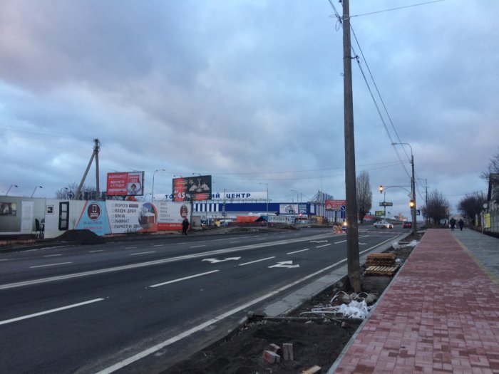 м. Рівне, вул. Макарова, 17