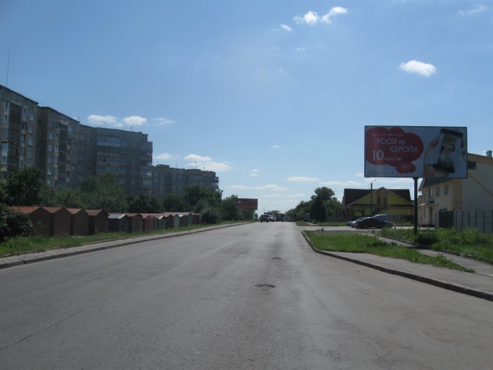 м. Рівне, вул. Млинівська, 30