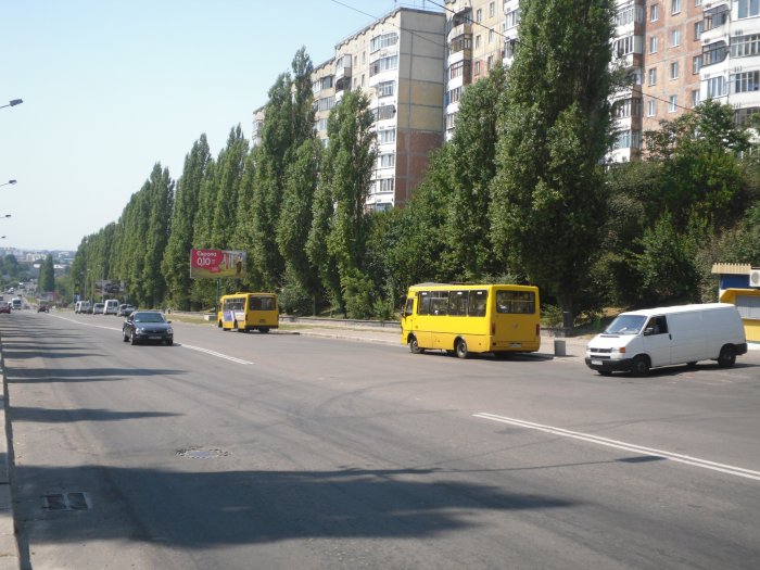 м. Рівне, вул. Р.Шухевича, 18
